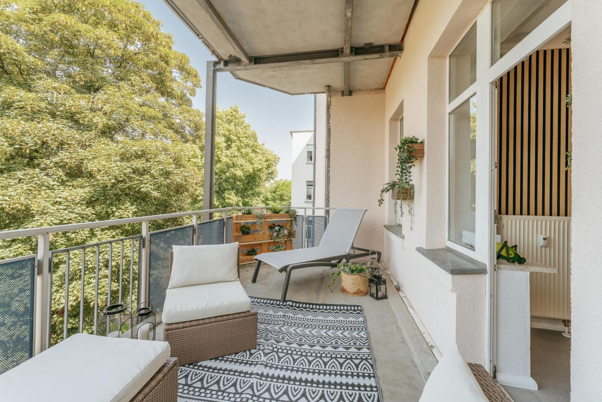 Premium Quartier Clara , Karl Und Fritz Auf Dem Kassberg Mit Eigenem Stellplatz Apartment เคมนิตซ์ ภายนอก รูปภาพ